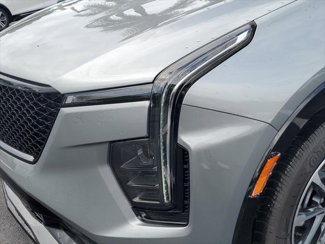 Photo of 2025 Argent Silver Metallic Cadillac XT4