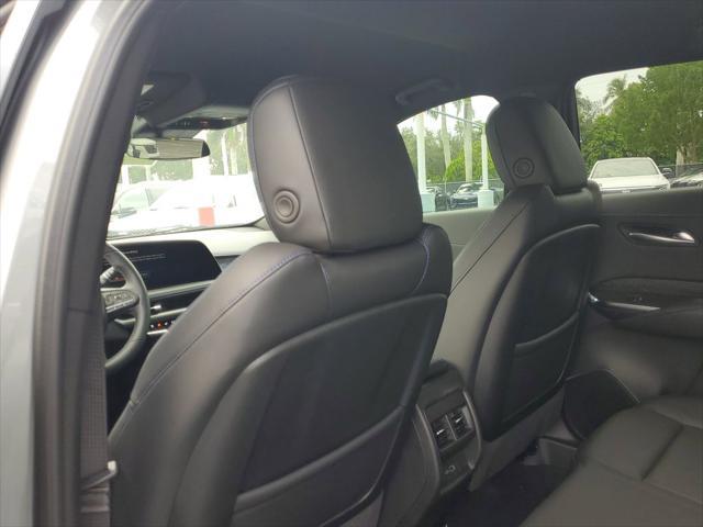 Photo of 2025 Argent Silver Metallic Cadillac XT4