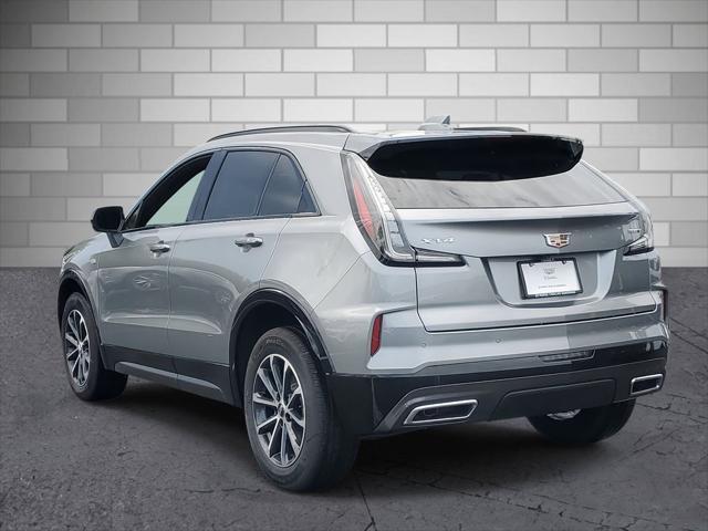 Photo of 2025 Argent Silver Metallic Cadillac XT4