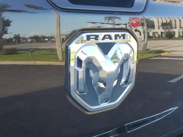 Photo of 2019 Rugged Brown Pearlcoat RAM 1500