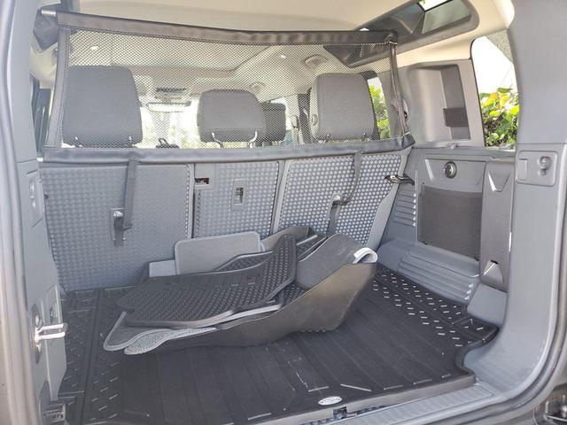 Photo of 2024 Fuji White Land Rover Defender