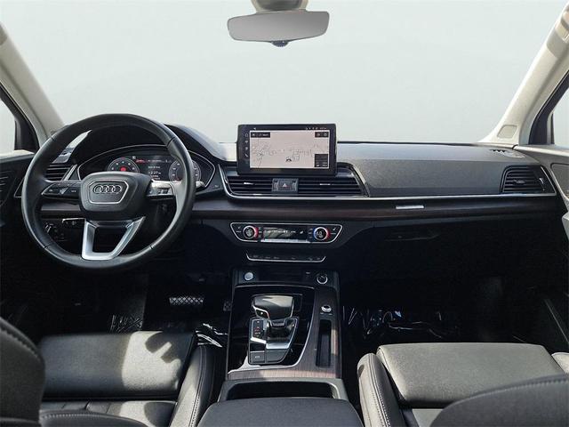 Photo of 2025 Florett Silver Metallic Audi Q5