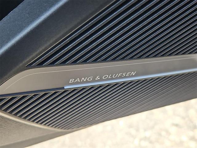Photo of 2025 Florett Silver Metallic Audi Q5