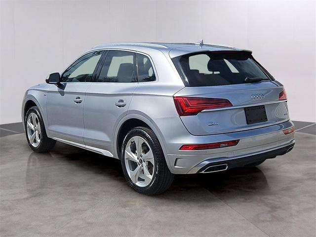 Photo of 2025 Florett Silver Metallic Audi Q5