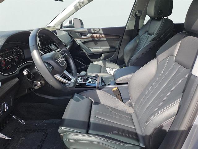 Photo of 2025 Florett Silver Metallic Audi Q5
