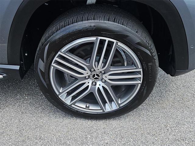 Photo of 2023 Selenite Gray Metallic Mercedes-Benz GLS 450