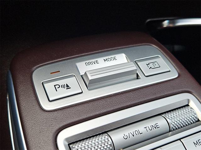 Photo of 2023 Savile Silver Genesis GV70