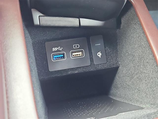 Photo of 2023 Savile Silver Genesis GV70