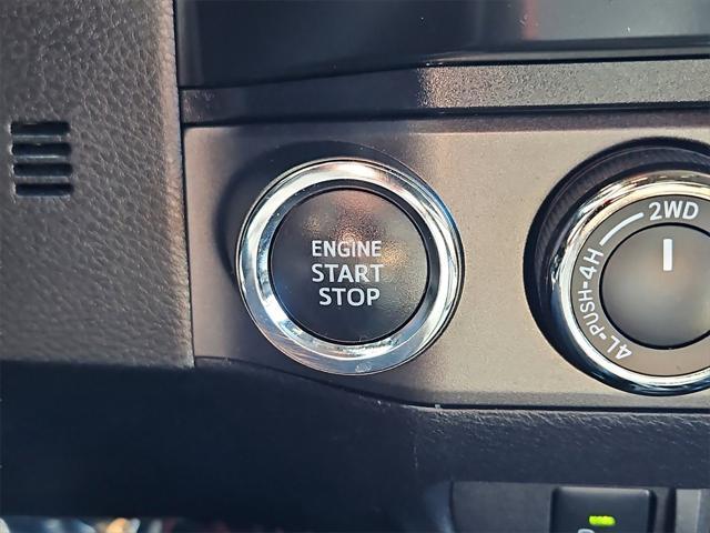 Photo of 2020 Midnight Black Toyota Tacoma