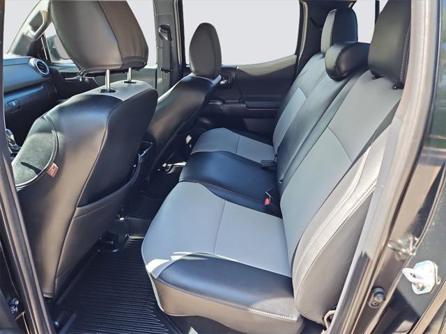 Photo of 2020 Midnight Black Toyota Tacoma