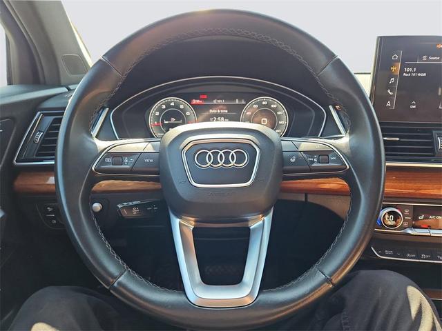 Photo of 2022 Gray Audi Q5