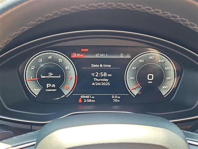 Photo of 2022 Gray Audi Q5