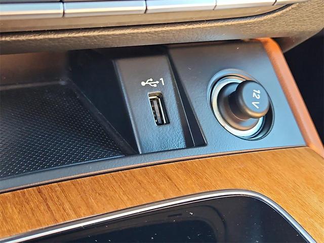 Photo of 2022 Gray Audi Q5