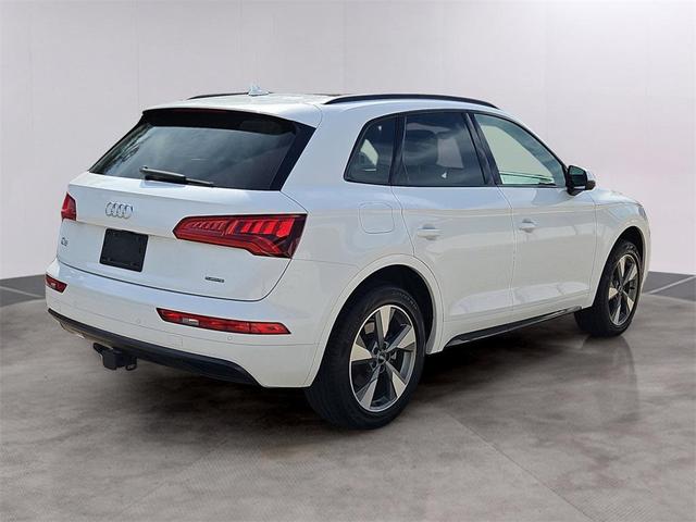 Photo of 2020 Ibis White Audi Q5