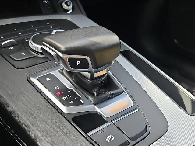 Photo of 2020 Ibis White Audi Q5