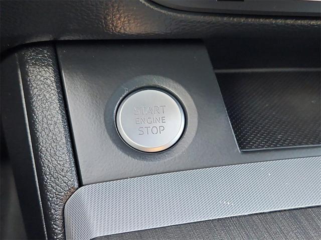 Photo of 2020 Ibis White Audi Q5