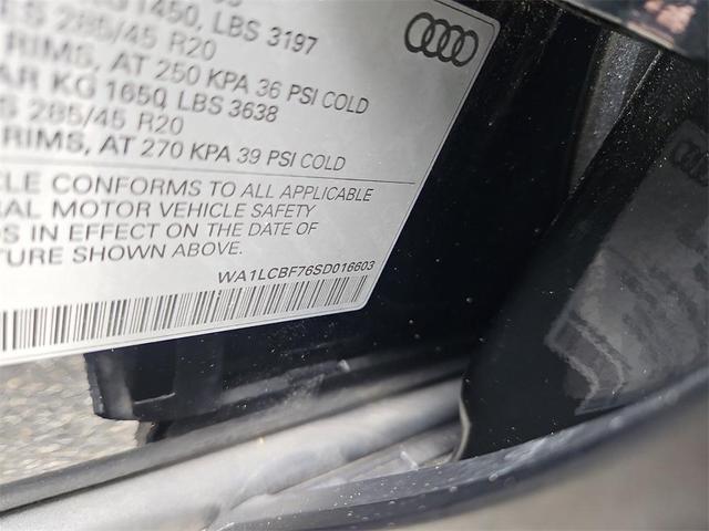 Photo of 2025 Mythos Black Metallic Audi Q7