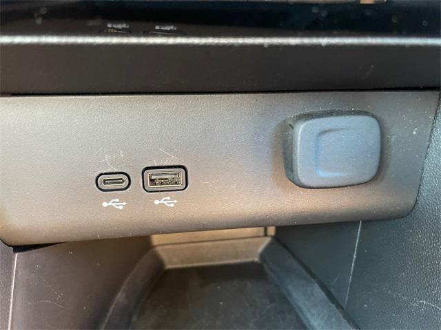 Photo of 2024 Summit White Buick Encore GX