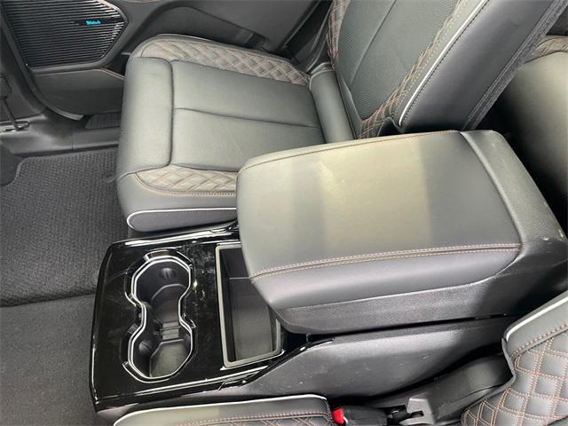 Photo of 2024 Bright White Clearcoat Jeep Grand Cherokee L