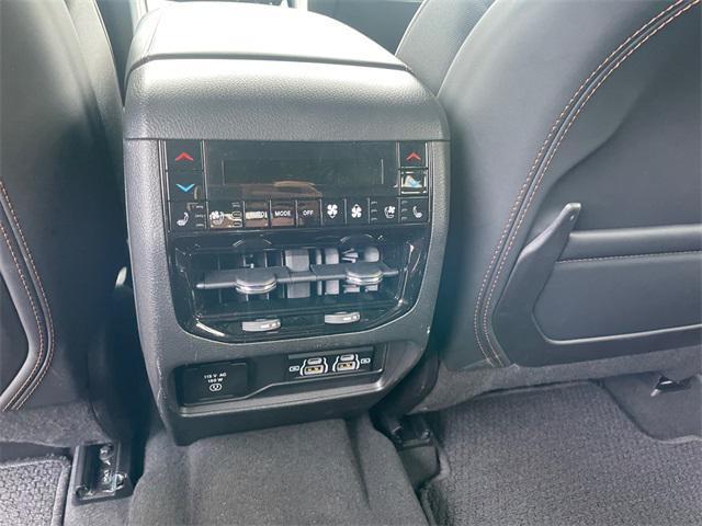 Photo of 2024 Bright White Clearcoat Jeep Grand Cherokee L