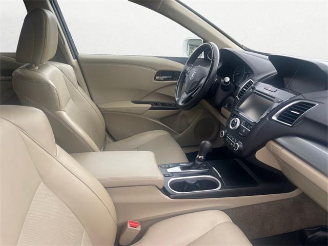 Photo of 2017 White Diamond Pearl Acura RDX