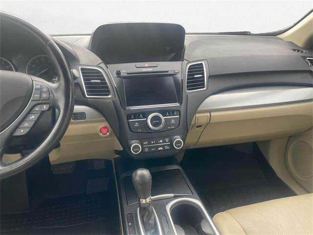 Photo of 2017 White Diamond Pearl Acura RDX