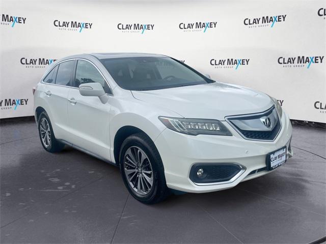 Photo of 2017 White Diamond Pearl Acura RDX