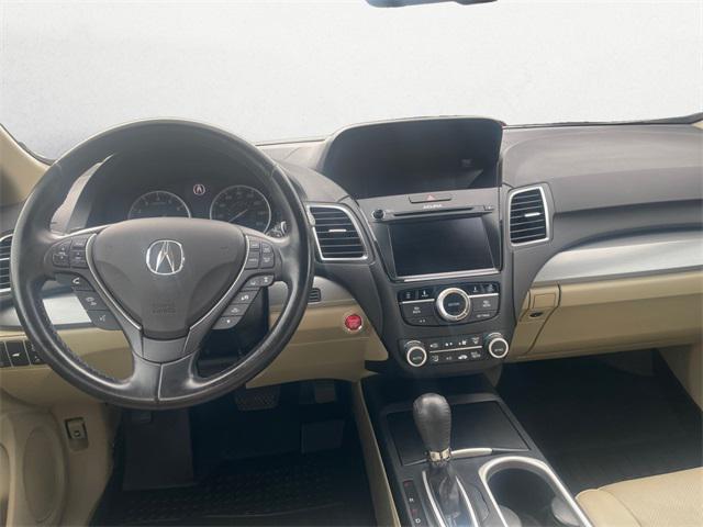 Photo of 2017 White Diamond Pearl Acura RDX