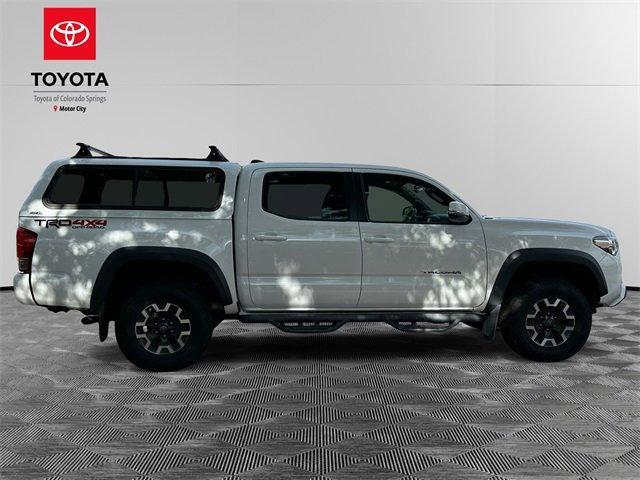 Photo of 2017 White Toyota Tacoma