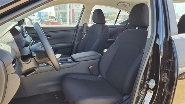 Photo of 2025 Super Black Nissan Sentra