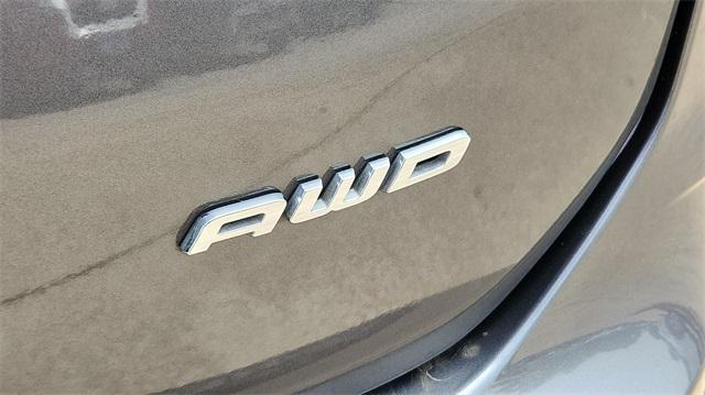 Photo of 2024 Gray Metallic Ford Edge