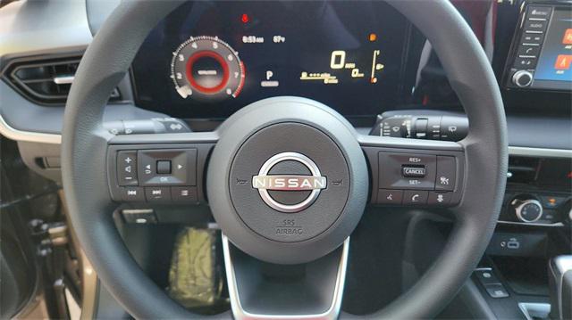 Photo of 2025 Canyon Bronze Metallic Nissan Kicks