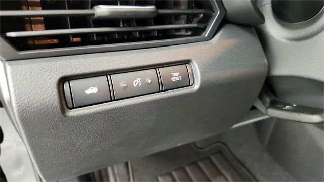 Photo of 2025 Super Black Clearcoat Nissan Altima