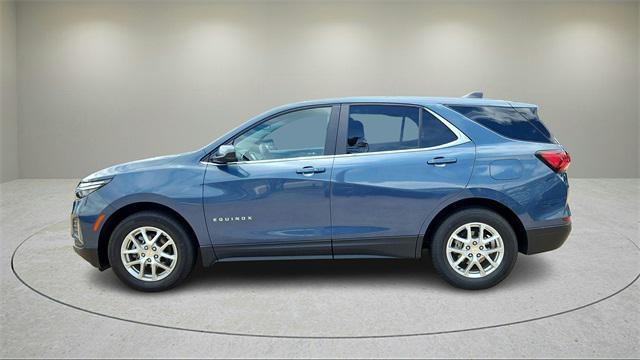 Photo of 2024 Lakeshore Blue Metallic Chevrolet Equinox