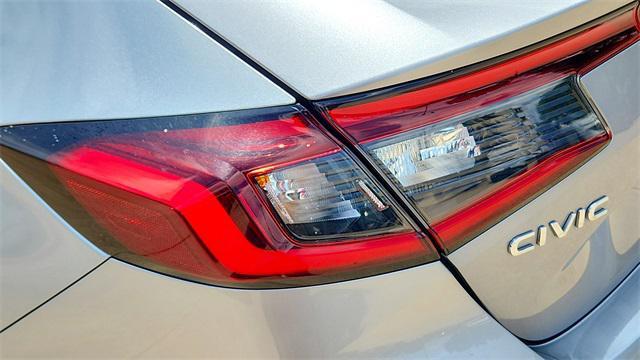 Photo of 2024 Lunar Silver Metallic Honda Civic