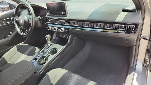 Photo of 2024 Lunar Silver Metallic Honda Civic