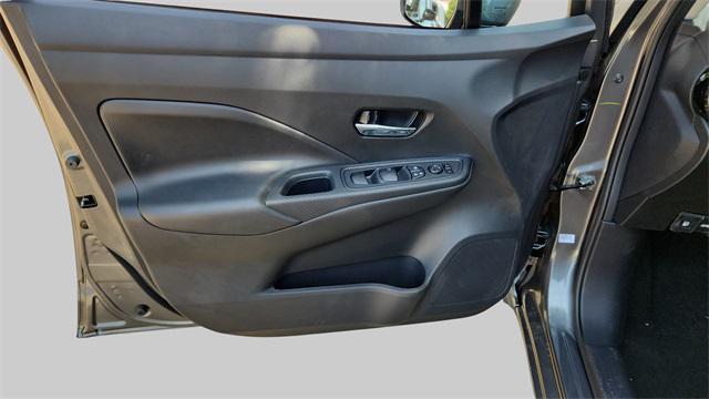 Photo of 2025 Gun Metallic Nissan Versa