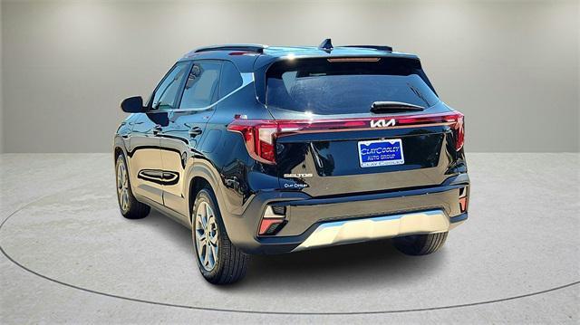 Photo of 2024 Fusion Black Kia Seltos