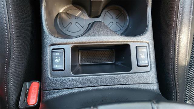 Photo of 2022 Scarlet Ember Pearl Metallic Nissan Rogue Sport