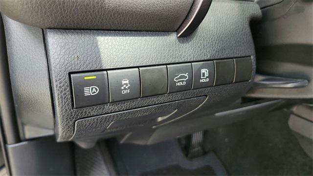 Photo of 2024 Midnight Black Metallic Toyota Camry