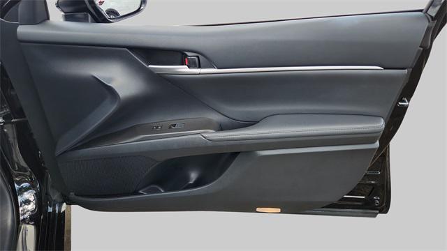 Photo of 2024 Midnight Black Metallic Toyota Camry
