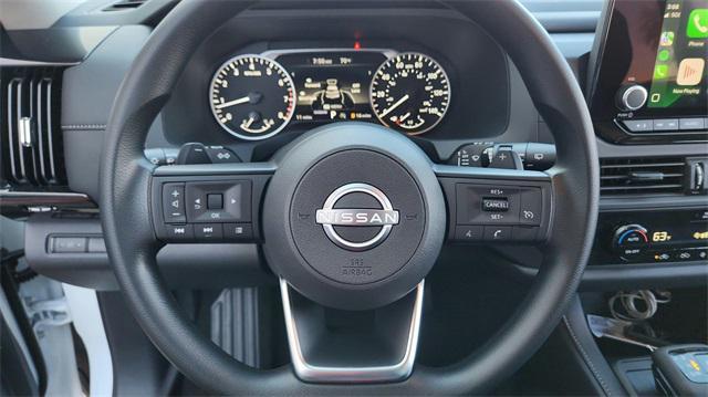 Photo of 2025 Glacier White Nissan Pathfinder