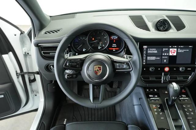 Photo of 2025 Carrara White Metallic Porsche Macan
