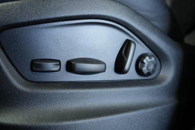Photo of 2025 Black Metallic Porsche Cayenne