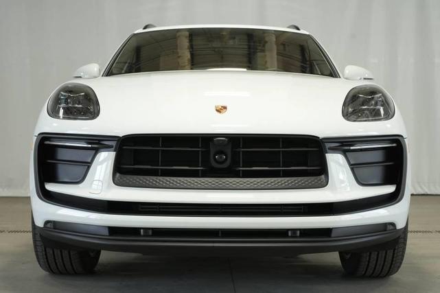 Photo of 2025 White Porsche Macan