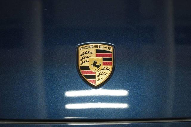 Photo of 2024 Blue Metallic Porsche Cayenne