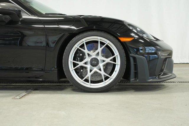 Photo of 2025 Black Porsche 718 Spyder
