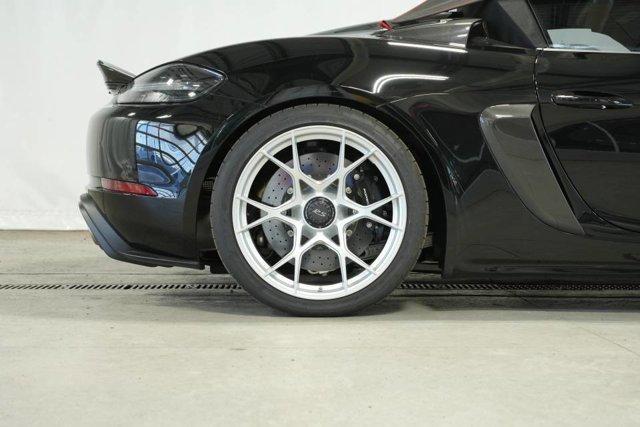 Photo of 2025 Black Porsche 718 Spyder