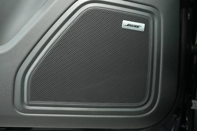 Photo of 2024 Jet Black Metallic Porsche Macan