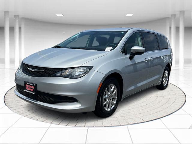 2022 Chrysler Voyager